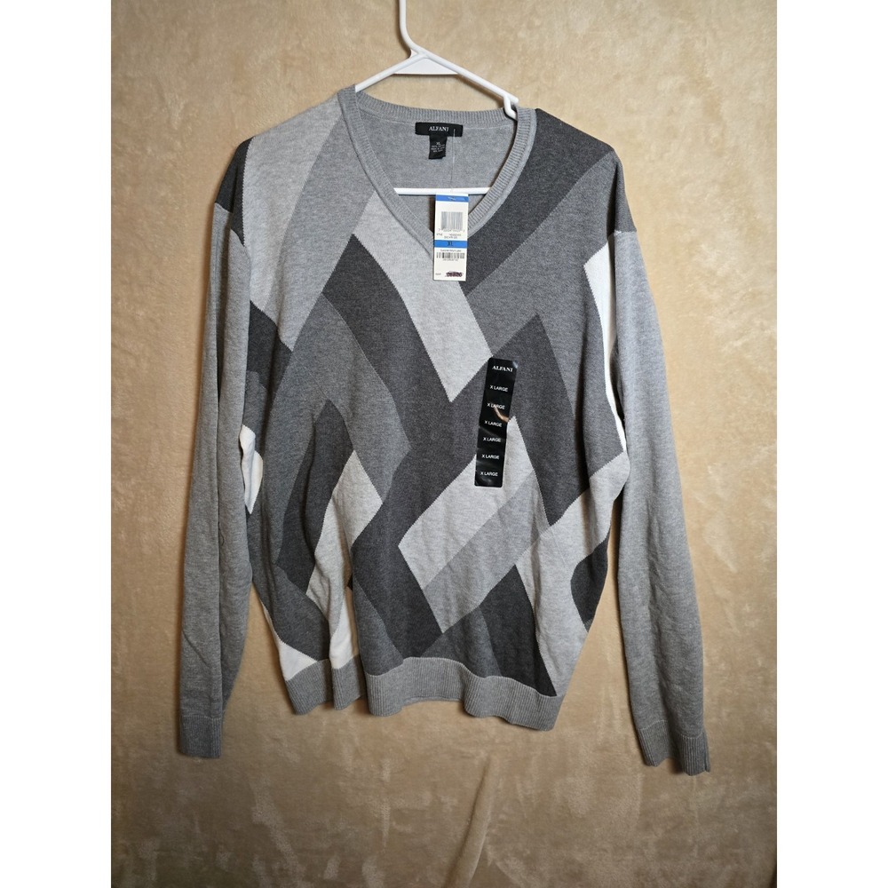 Alfani Men's XL V-Neck Sweater Gray Geometric Pattern 100% Cotton NWT. 008